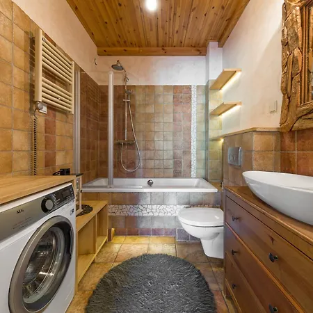Family 5 Min Gdn Airport Lotnisko 24h Selfcheck In Apartamento *